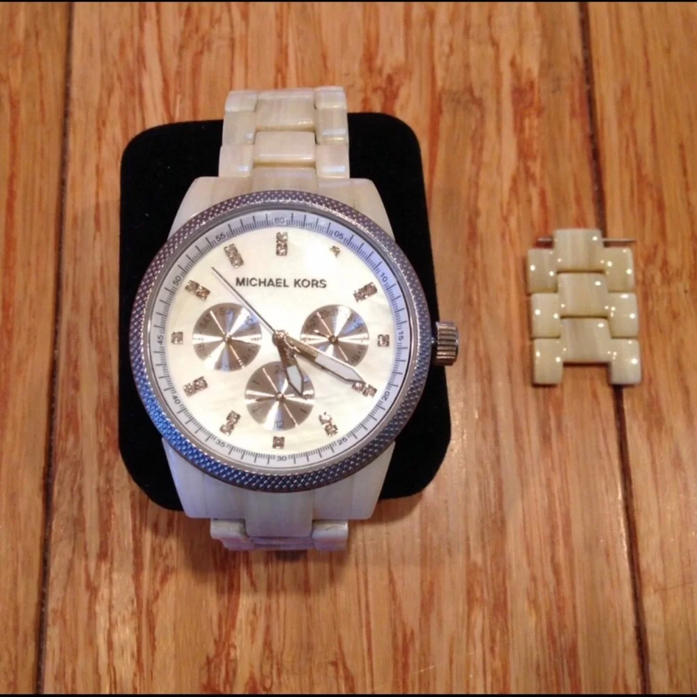 Michael Kors Women's White Resin Silver-Tone Chronograph Watch